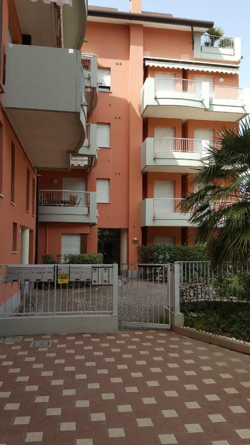 Residence Ipanema - Walterigato Apartments Solo Per Famiglie ليدو دي يسولو المظهر الخارجي الصورة